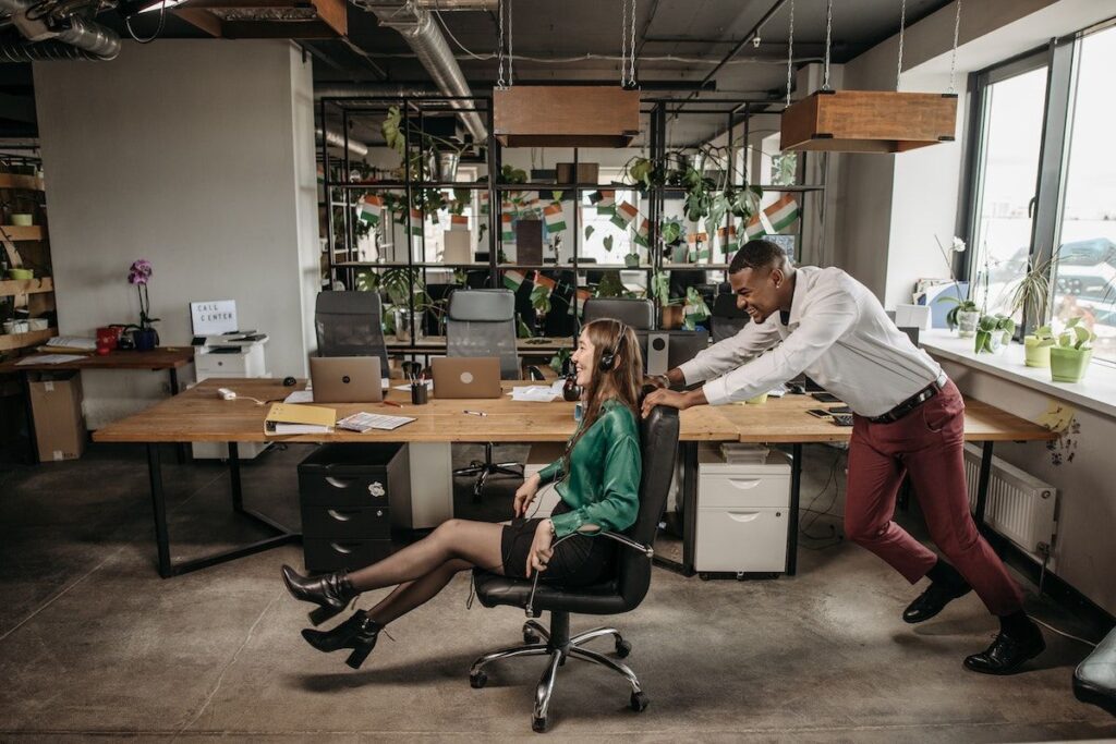 How to improve employee experience through employee bonus program.jpg