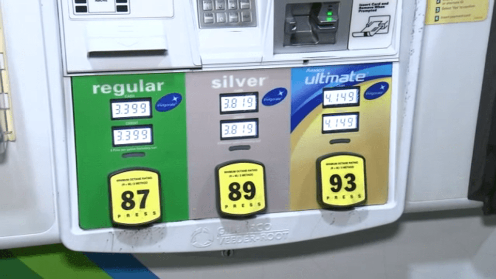 12724798 gasprices.png