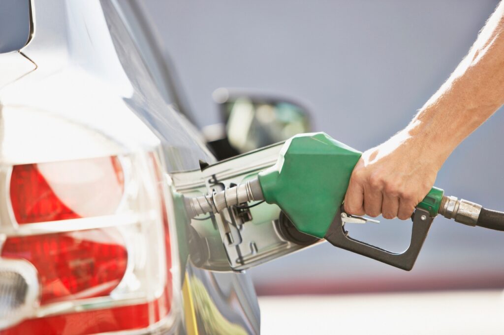 South Carolina gas prices climb back over $3 per gallon Gettyimages 88583608 1.jpg